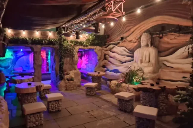 FRIDAZE - Bar & Garden